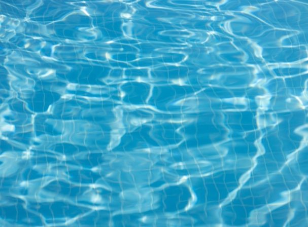 国际规范委员会和PHTA发布公共泳池和水疗中心运营和维护的新标准。jpg